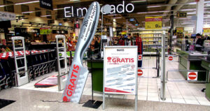 Montaje promocional en centro comercial de Santander para cuchillos Quttin. Entrada